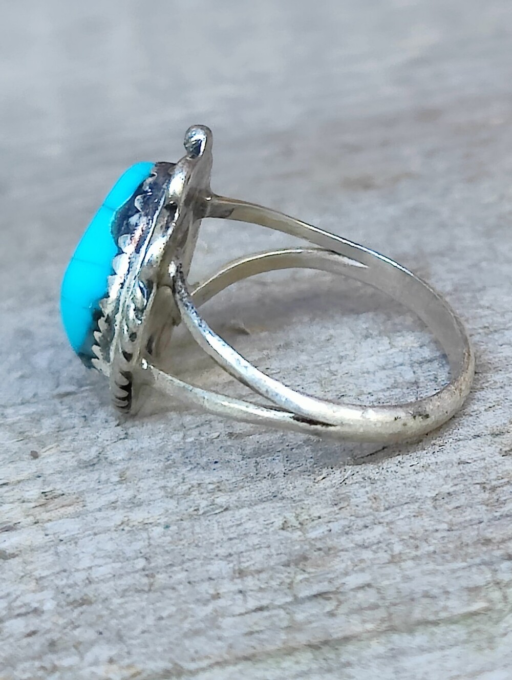 Antique Sterling Silver Native American Turquoise Ring - Picture 5 of 6